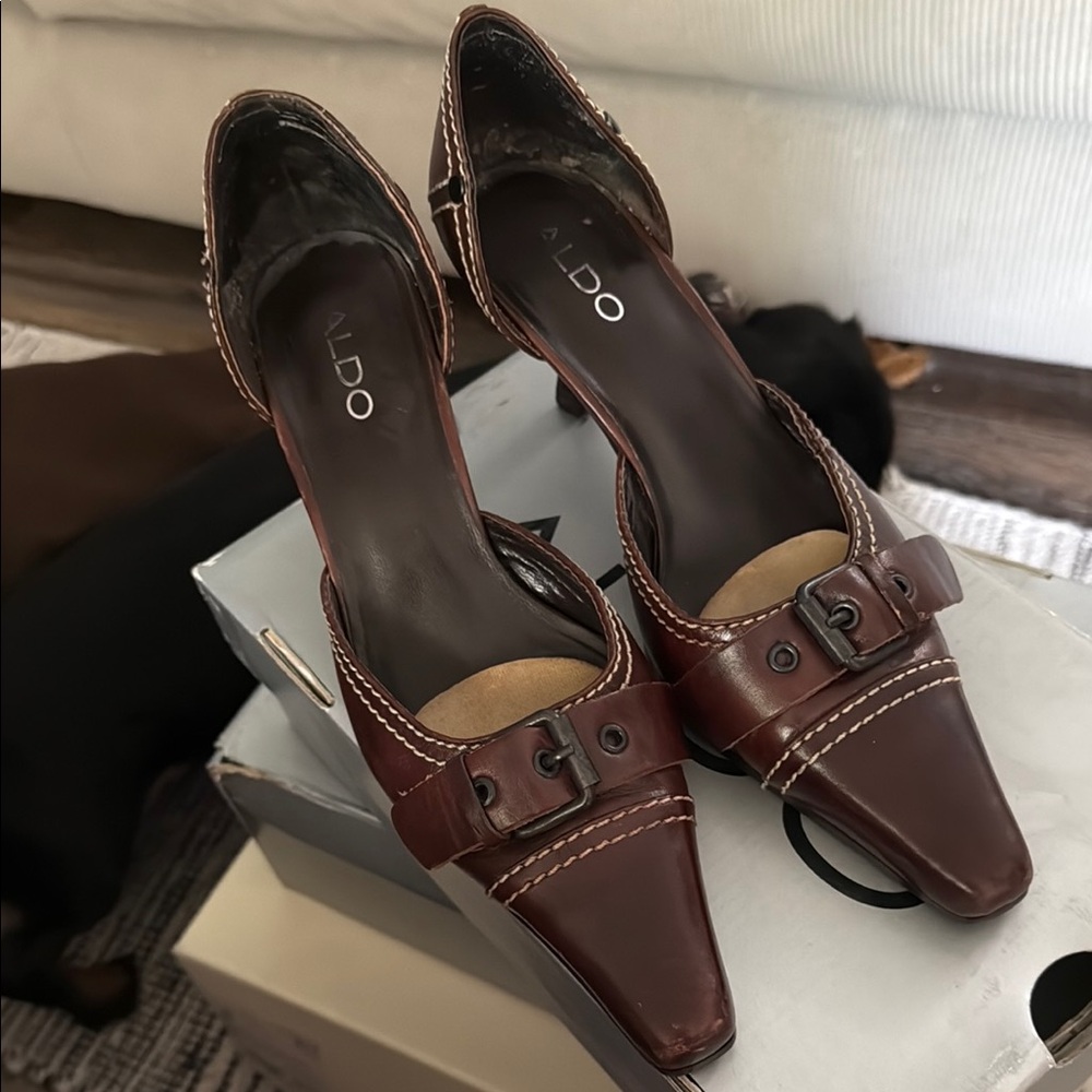 Vintage Aldo Brown Leather Heels with Decorative Buckle